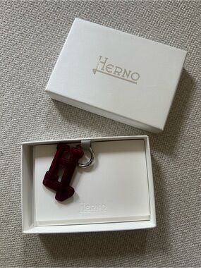 Herno Notecard Set and Burgundy 'H' Keyring